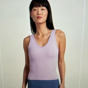 NWT Lolë Asana Tank Top - Lilac - Size L